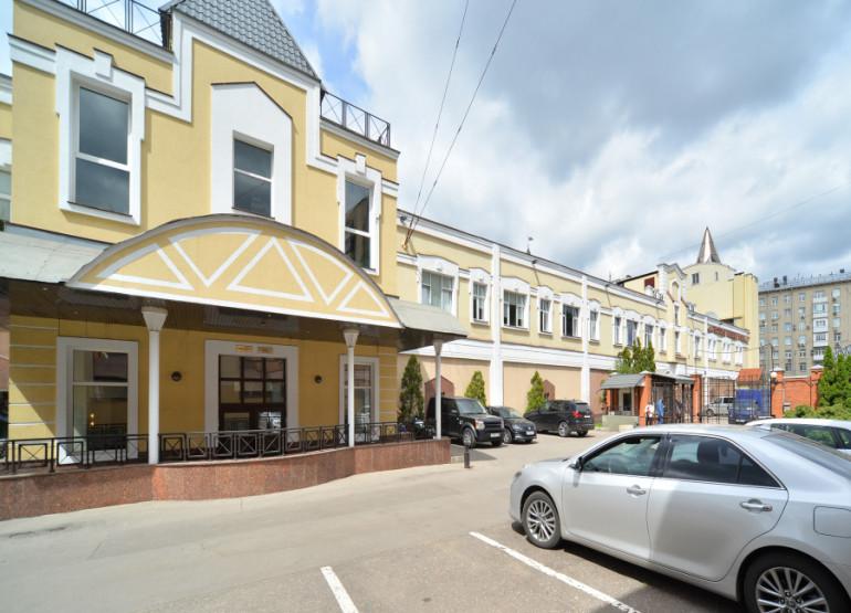 Басманный двор: Вид здания